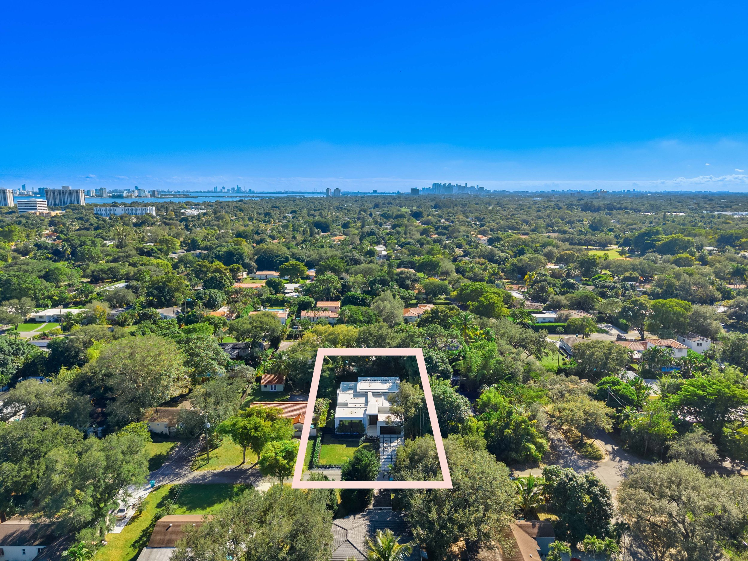 1002 Biscayne Park